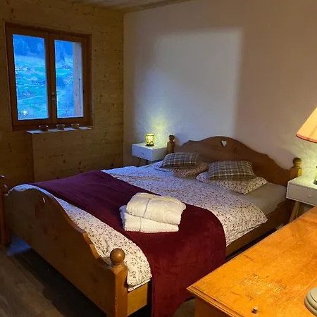 Troisbulles Apartment