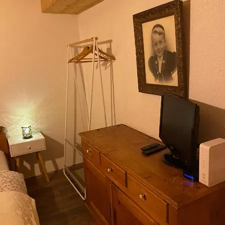 Troisbulles Apartment *